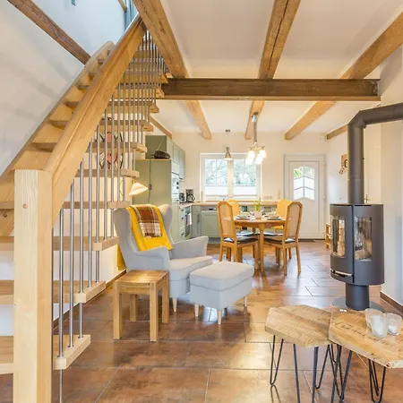 Ina Meta *